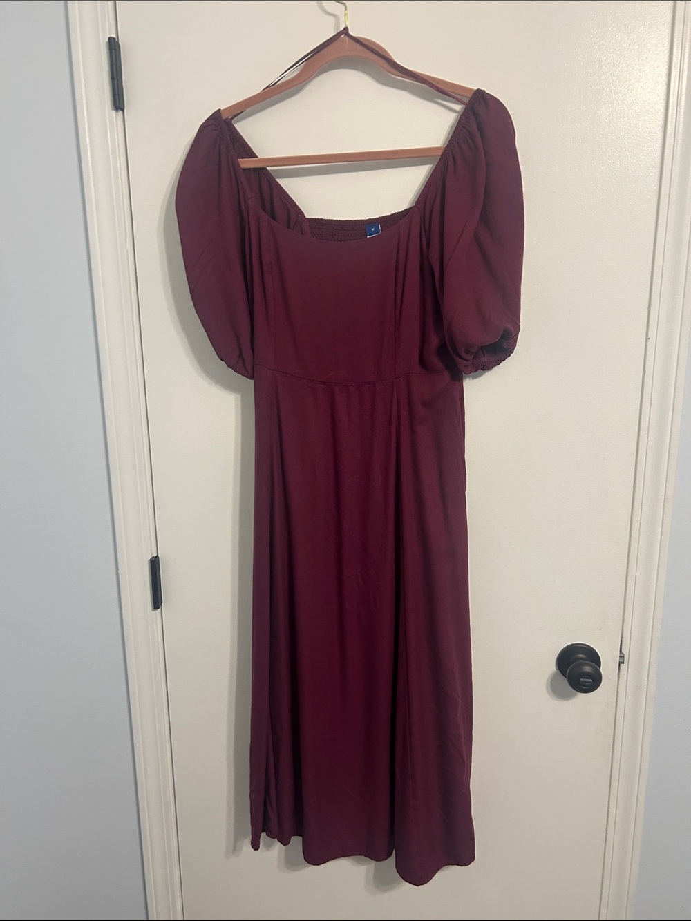 Women's Burgundy Puff Sleeve Old Navy Midi Dress